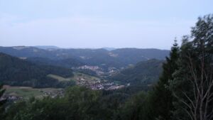 Dieses Bild zeigt eine Webcam-Aufnahme vom Achertal, aufgenommen am Samstag, den 11.07.2026 um 05:10 Uhr. Die Temperatur betrug 20.9°C.