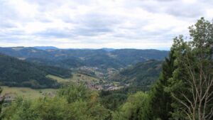 Dieses Bild zeigt eine Webcam-Aufnahme vom Achertal, aufgenommen am Samstag, den 29.08.2026 um 15:10 Uhr. Die Temperatur betrug 21°C.