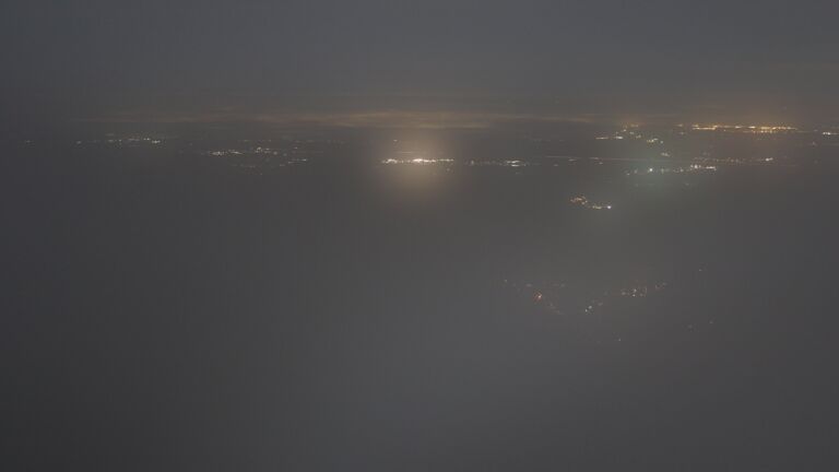 Dieses Bild zeigt eine Webcam-Aufnahme vom Achertal, aufgenommen am Montag, den 01.12.2025 um 18:30 Uhr. Die Temperatur betrug -2.6°C.