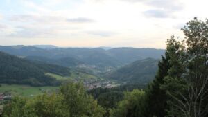Dieses Bild zeigt eine Webcam-Aufnahme vom Achertal, aufgenommen am Mittwoch, den 16.09.2026 um 18:50 Uhr. Die Temperatur betrug 15.4°C.