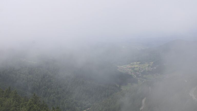 Dieses Bild zeigt eine Webcam-Aufnahme vom Achertal, aufgenommen am Freitag, den 01.08.2025 um 13:20 Uhr. Die Temperatur betrug 14.1°C.