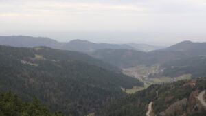 Dieses Bild zeigt eine Webcam-Aufnahme vom Achertal, aufgenommen am Samstag, den 15.11.2025 um 14:10 Uhr. Die Temperatur betrug 11°C.