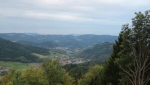 Dieses Bild zeigt eine Webcam-Aufnahme vom Achertal, aufgenommen am Mittwoch, den 07.10.2026 um 18:30 Uhr. Die Temperatur betrug 19.2°C.