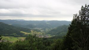 Dieses Bild zeigt eine Webcam-Aufnahme vom Achertal, aufgenommen am Samstag, den 13.06.2026 um 07:40 Uhr. Die Temperatur betrug 14.3°C.