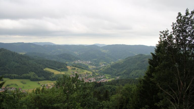 Dieses Bild zeigt eine Webcam-Aufnahme vom Achertal, aufgenommen am Samstag, den 13.06.2026 um 07:40 Uhr. Die Temperatur betrug 14.3°C.