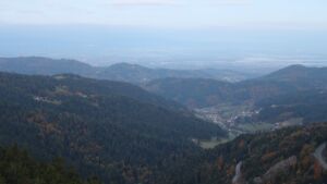 Dieses Bild zeigt eine Webcam-Aufnahme vom Achertal, aufgenommen am Dienstag, den 14.10.2025 um 07:30 Uhr. Die Temperatur betrug 5.4°C.