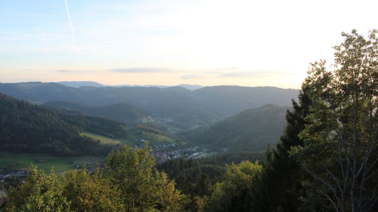 Dieses Bild zeigt eine Webcam-Aufnahme vom Achertal, aufgenommen am Freitag, den 02.10.2026 um 18:30 Uhr. Die Temperatur betrug 17.2°C.
