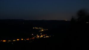 Dieses Bild zeigt eine Webcam-Aufnahme vom Achertal, aufgenommen am Mittwoch, den 12.08.2026 um 05:10 Uhr. Die Temperatur betrug 20.2°C.