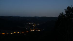 Dieses Bild zeigt eine Webcam-Aufnahme vom Achertal, aufgenommen am Freitag, den 14.08.2026 um 05:20 Uhr. Die Temperatur betrug 25.5°C.
