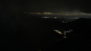 Dieses Bild zeigt eine Webcam-Aufnahme vom Achertal, aufgenommen am Freitag, den 21.11.2025 um 01:00 Uhr. Die Temperatur betrug -4.5°C.