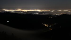 Dieses Bild zeigt eine Webcam-Aufnahme vom Achertal, aufgenommen am Mittwoch, den 25.02.2026 um 02:30 Uhr. Die Temperatur betrug 7.2°C.