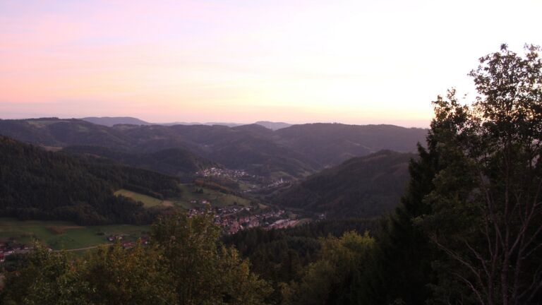 Dieses Bild zeigt eine Webcam-Aufnahme vom Achertal, aufgenommen am Montag, den 21.09.2026 um 19:40 Uhr. Die Temperatur betrug 14.4°C.