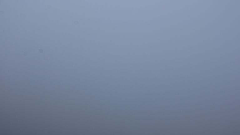 Dieses Bild zeigt eine Webcam-Aufnahme vom Achertal, aufgenommen am Dienstag, den 23.12.2025 um 12:30 Uhr. Die Temperatur betrug -3.5°C.