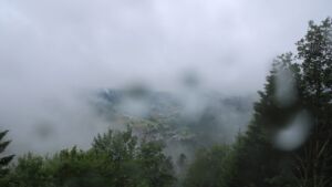 Dieses Bild zeigt eine Webcam-Aufnahme vom Achertal, aufgenommen am Dienstag, den 09.06.2026 um 10:40 Uhr. Die Temperatur betrug 9.9°C.