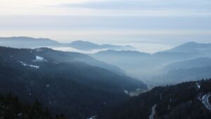 Dieses Bild zeigt eine Webcam-Aufnahme vom Achertal, aufgenommen am Samstag, den 31.01.2026 um 17:10 Uhr. Die Temperatur betrug 4.8°C.