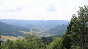 Dieses Bild zeigt eine Webcam-Aufnahme vom Achertal, aufgenommen am Samstag, den 01.08.2026 um 14:40 Uhr. Die Temperatur betrug 24.4°C.