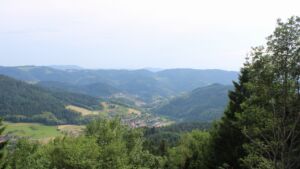 Dieses Bild zeigt eine Webcam-Aufnahme vom Achertal, aufgenommen am Freitag, den 19.06.2026 um 18:20 Uhr. Die Temperatur betrug 37°C.