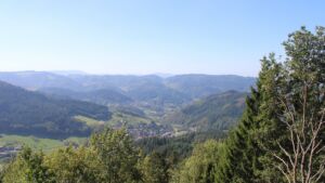 Dieses Bild zeigt eine Webcam-Aufnahme vom Achertal, aufgenommen am Dienstag, den 22.09.2026 um 12:20 Uhr. Die Temperatur betrug 18.4°C.
