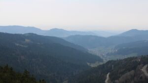 Dieses Bild zeigt eine Webcam-Aufnahme vom Achertal, aufgenommen am Samstag, den 21.03.2026 um 11:10 Uhr. Die Temperatur betrug 5.8°C.