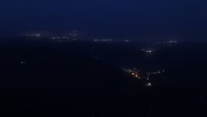 Dieses Bild zeigt eine Webcam-Aufnahme vom Achertal, aufgenommen am Dienstag, den 24.02.2026 um 18:50 Uhr. Die Temperatur betrug 7.4°C.