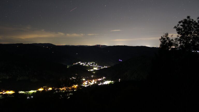 Dieses Bild zeigt eine Webcam-Aufnahme vom Achertal, aufgenommen am Mittwoch, den 16.09.2026 um 05:30 Uhr. Die Temperatur betrug 20.5°C.