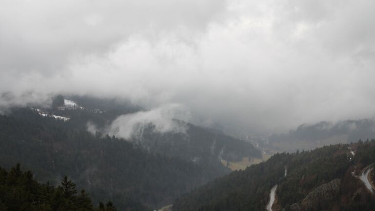 Dieses Bild zeigt eine Webcam-Aufnahme vom Achertal, aufgenommen am Dienstag, den 03.02.2026 um 11:20 Uhr. Die Temperatur betrug 3.1°C.