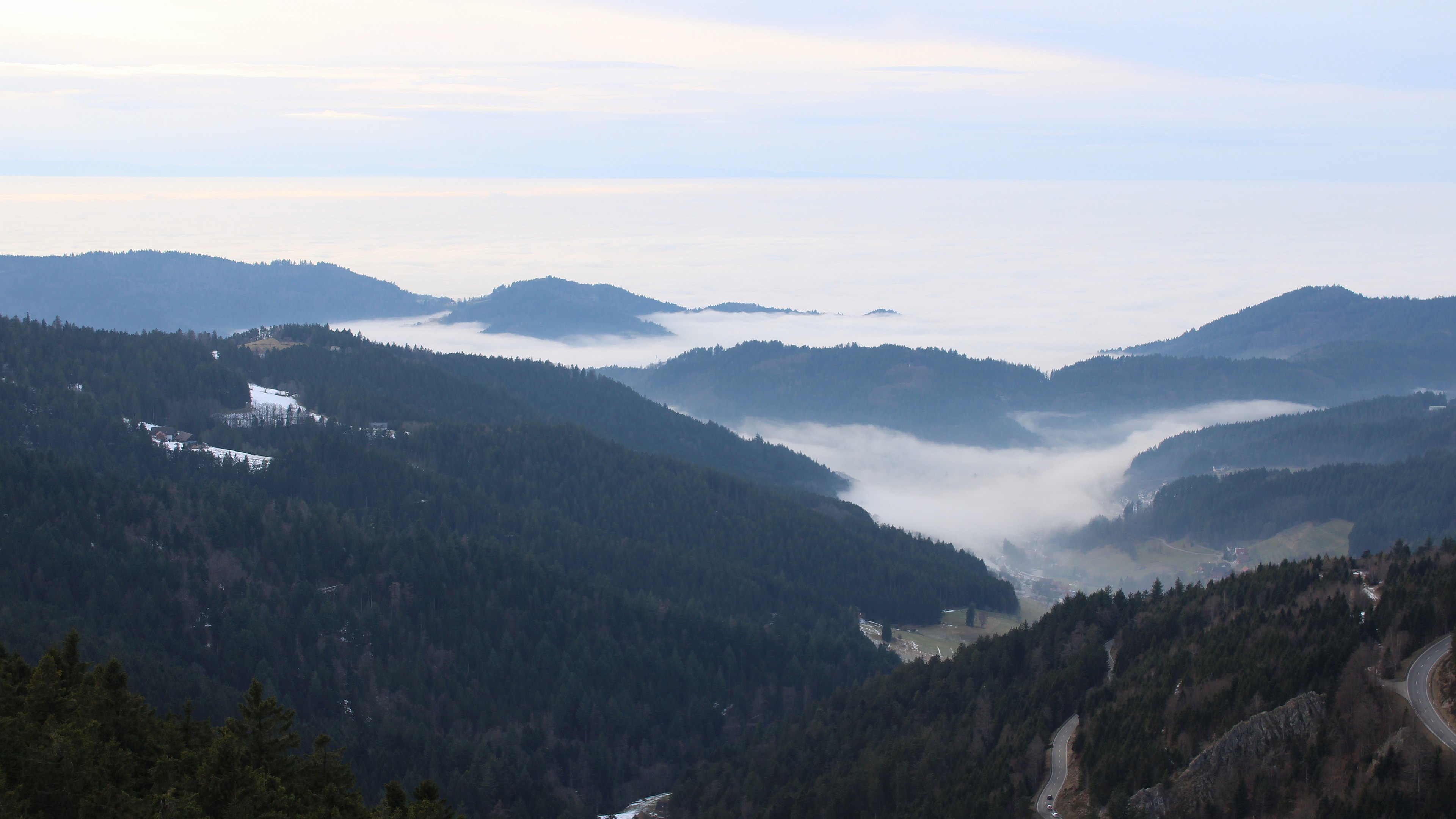 Dieses Bild zeigt eine Webcam-Aufnahme vom Achertal, aufgenommen am Donnerstag, den 22.01.2026 um 15:50 Uhr. Die Temperatur betrug 7.5°C.