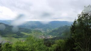 Dieses Bild zeigt eine Webcam-Aufnahme vom Achertal, aufgenommen am Mittwoch, den 20.05.2026 um 10:40 Uhr. Die Temperatur betrug 10.8°C.