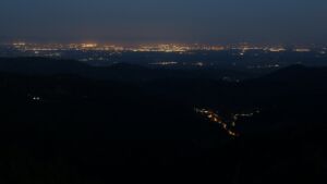 Dieses Bild zeigt eine Webcam-Aufnahme vom Achertal, aufgenommen am Sonntag, den 26.04.2026 um 05:20 Uhr. Die Temperatur betrug 10.7°C.