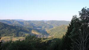 Dieses Bild zeigt eine Webcam-Aufnahme vom Achertal, aufgenommen am Freitag, den 14.08.2026 um 07:40 Uhr. Die Temperatur betrug 25.6°C.