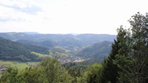 Dieses Bild zeigt eine Webcam-Aufnahme vom Achertal, aufgenommen am Montag, den 07.09.2026 um 16:20 Uhr. Die Temperatur betrug 29.6°C.