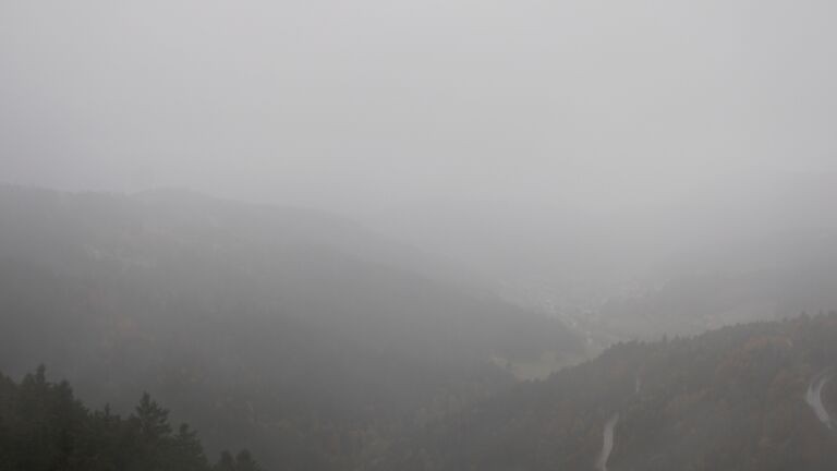 Dieses Bild zeigt eine Webcam-Aufnahme vom Achertal, aufgenommen am Montag, den 20.10.2025 um 11:50 Uhr. Die Temperatur betrug 8.6°C.