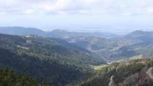 Dieses Bild zeigt eine Webcam-Aufnahme vom Achertal, aufgenommen am Donnerstag, den 12.03.2026 um 12:00 Uhr. Die Temperatur betrug 5.1°C.