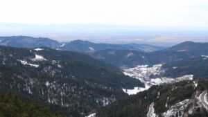 Dieses Bild zeigt eine Webcam-Aufnahme vom Achertal, aufgenommen am Dienstag, den 13.01.2026 um 13:40 Uhr. Die Temperatur betrug 6.4°C.