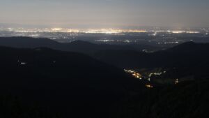 Dieses Bild zeigt eine Webcam-Aufnahme vom Achertal, aufgenommen am Samstag, den 06.09.2025 um 03:30 Uhr. Die Temperatur betrug 10.5°C.
