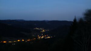 Dieses Bild zeigt eine Webcam-Aufnahme vom Achertal, aufgenommen am Donnerstag, den 27.08.2026 um 05:50 Uhr. Die Temperatur betrug 23.2°C.
