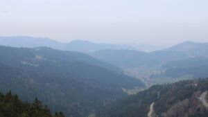 Dieses Bild zeigt eine Webcam-Aufnahme vom Achertal, aufgenommen am Montag, den 23.03.2026 um 11:40 Uhr. Die Temperatur betrug 9.2°C.