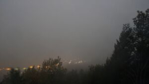 Dieses Bild zeigt eine Webcam-Aufnahme vom Achertal, aufgenommen am Mittwoch, den 28.10.2026 um 02:30 Uhr. Die Temperatur betrug 10.7°C.