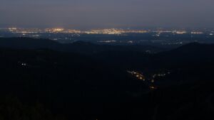 Dieses Bild zeigt eine Webcam-Aufnahme vom Achertal, aufgenommen am Samstag, den 02.05.2026 um 05:10 Uhr. Die Temperatur betrug 14.2°C.