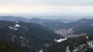 Dieses Bild zeigt eine Webcam-Aufnahme vom Achertal, aufgenommen am Mittwoch, den 14.01.2026 um 15:10 Uhr. Die Temperatur betrug 5.4°C.