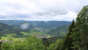 Dieses Bild zeigt eine Webcam-Aufnahme vom Achertal, aufgenommen am Donnerstag, den 14.05.2026 um 12:00 Uhr. Die Temperatur betrug 5.8°C.