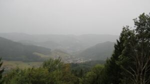 Dieses Bild zeigt eine Webcam-Aufnahme vom Achertal, aufgenommen am Freitag, den 28.08.2026 um 09:40 Uhr. Die Temperatur betrug 19.9°C.