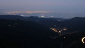 Dieses Bild zeigt eine Webcam-Aufnahme vom Achertal, aufgenommen am Freitag, den 12.12.2025 um 07:20 Uhr. Die Temperatur betrug 7.1°C.