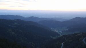 Dieses Bild zeigt eine Webcam-Aufnahme vom Achertal, aufgenommen am Sonntag, den 19.04.2026 um 20:50 Uhr. Die Temperatur betrug 6.1°C.