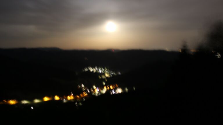 Dieses Bild zeigt eine Webcam-Aufnahme vom Achertal, aufgenommen am Samstag, den 30.05.2026 um 03:20 Uhr. Die Temperatur betrug 18.6°C.