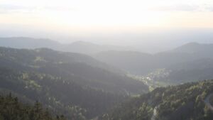 Dieses Bild zeigt eine Webcam-Aufnahme vom Achertal, aufgenommen am Sonntag, den 19.04.2026 um 19:20 Uhr. Die Temperatur betrug 7.5°C.