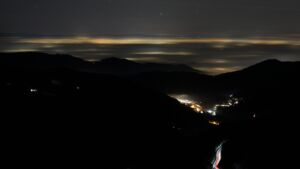 Dieses Bild zeigt eine Webcam-Aufnahme vom Achertal, aufgenommen am Freitag, den 23.01.2026 um 06:10 Uhr. Die Temperatur betrug 2.5°C.