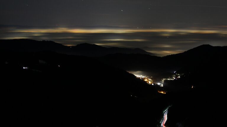 Dieses Bild zeigt eine Webcam-Aufnahme vom Achertal, aufgenommen am Freitag, den 23.01.2026 um 06:10 Uhr. Die Temperatur betrug 2.5°C.