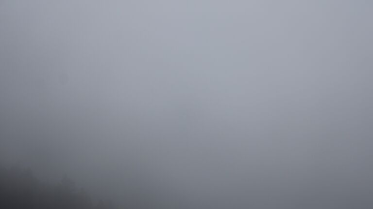 Dieses Bild zeigt eine Webcam-Aufnahme vom Achertal, aufgenommen am Montag, den 08.12.2025 um 15:20 Uhr. Die Temperatur betrug 8°C.