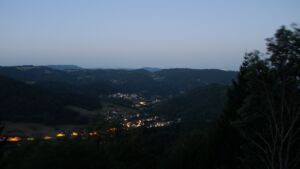 Dieses Bild zeigt eine Webcam-Aufnahme vom Achertal, aufgenommen am Freitag, den 14.08.2026 um 05:30 Uhr. Die Temperatur betrug 25.5°C.
